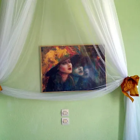 شقة Romanza